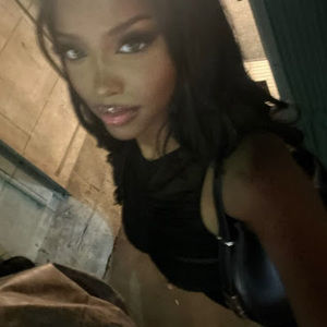 Meet your Posher, Ana